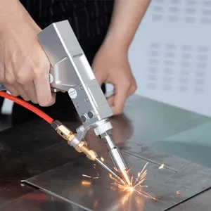 Fiber laser 4 u 1 za zavarivanje i čišćenje 6