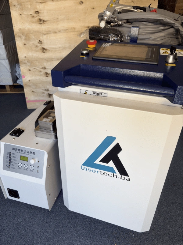 Fiber laser 4 u 1 za zavarivanje i čišćenje 11