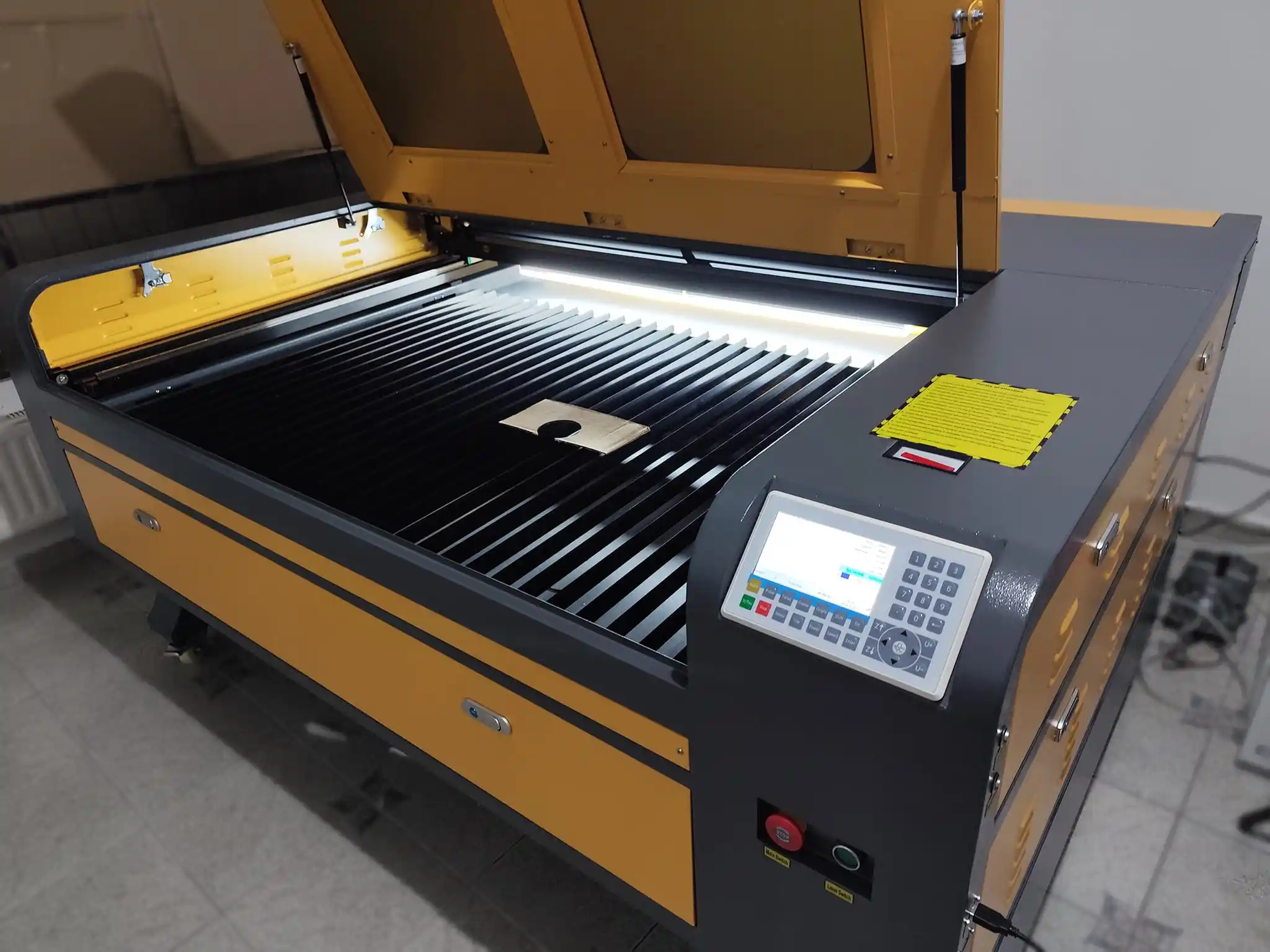 CO2 Laser 1410 6
